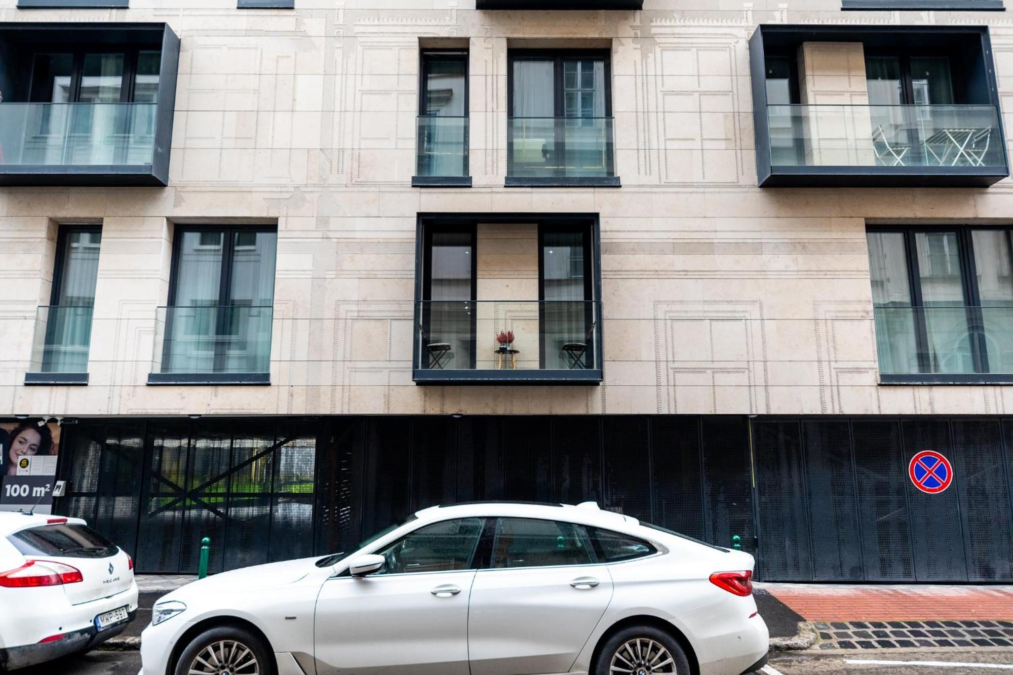 Apartmán Erkel 18 *